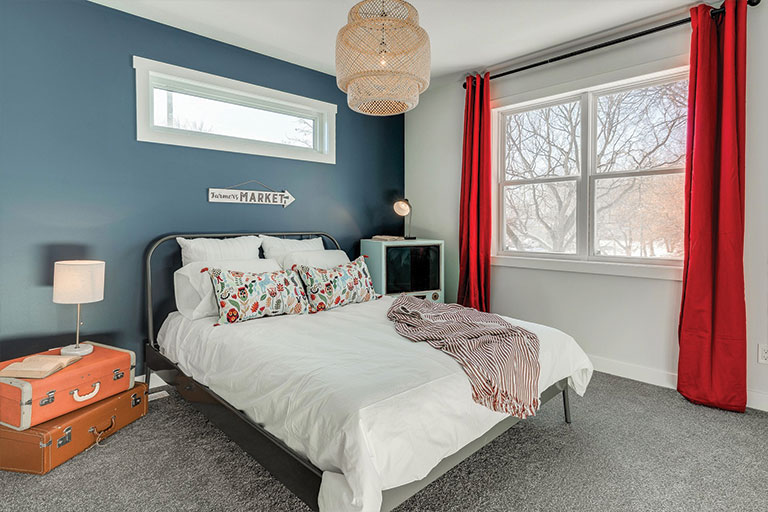 accent wall in bedroom